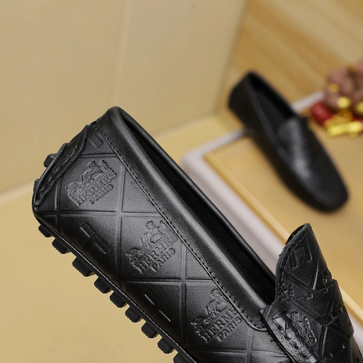 Men's shoes 💰380 🕷🕷【HERMES】The same style as Hermès counters🇨🇳Classic slip-on shoes 1:1 mold opening💯Original quality🍓Using imported first-layer cowhide🍅Pigskin lining🌶🌶Super high-end men's leather shoes🇨🇳Solid and stable Very special🍇color, optional! Code number 38-45……